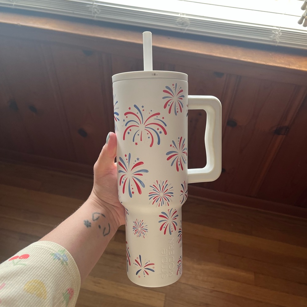 Simple Modern Signature Tumbler